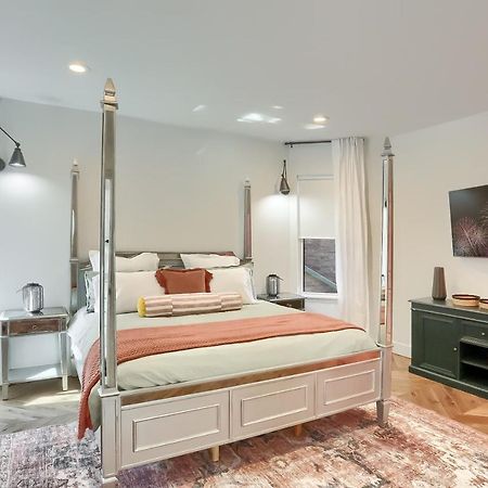 Newly Renovated Victorian Gem Perfect Space For Family Vacations! Pittsburgh Exteriör bild
