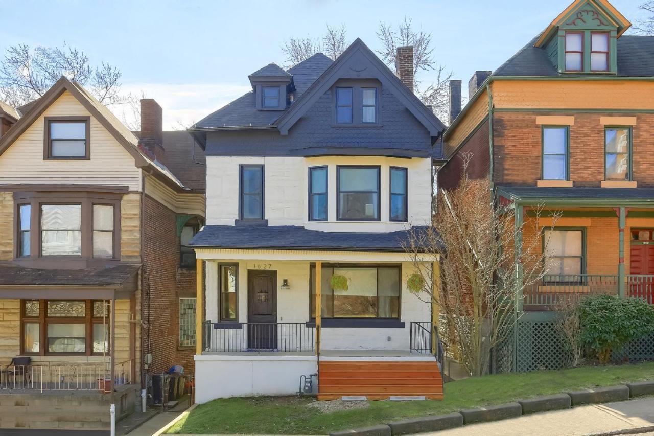 Newly Renovated Victorian Gem Perfect Space For Family Vacations! Pittsburgh Exteriör bild