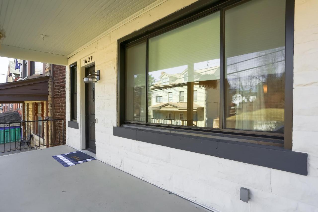 Newly Renovated Victorian Gem Perfect Space For Family Vacations! Pittsburgh Exteriör bild