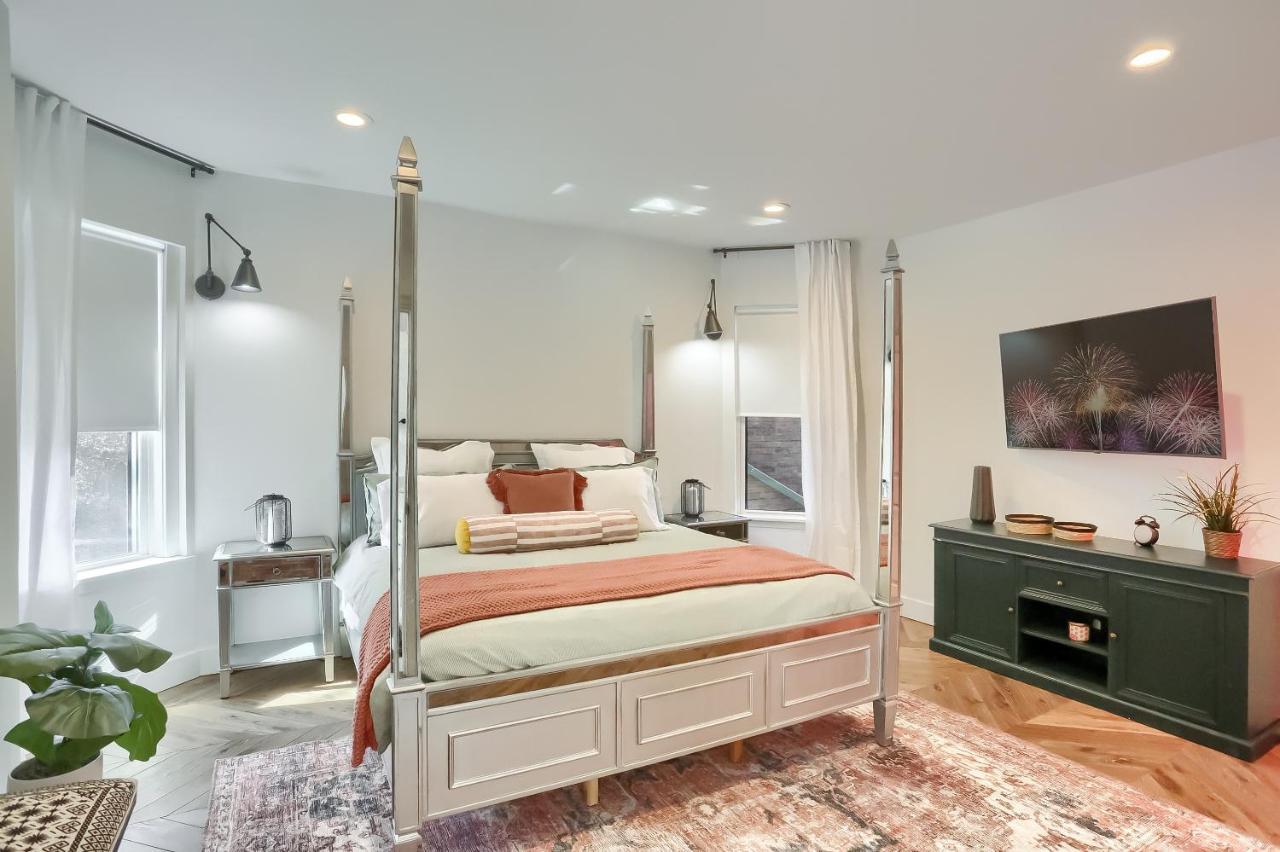 Newly Renovated Victorian Gem Perfect Space For Family Vacations! Pittsburgh Exteriör bild
