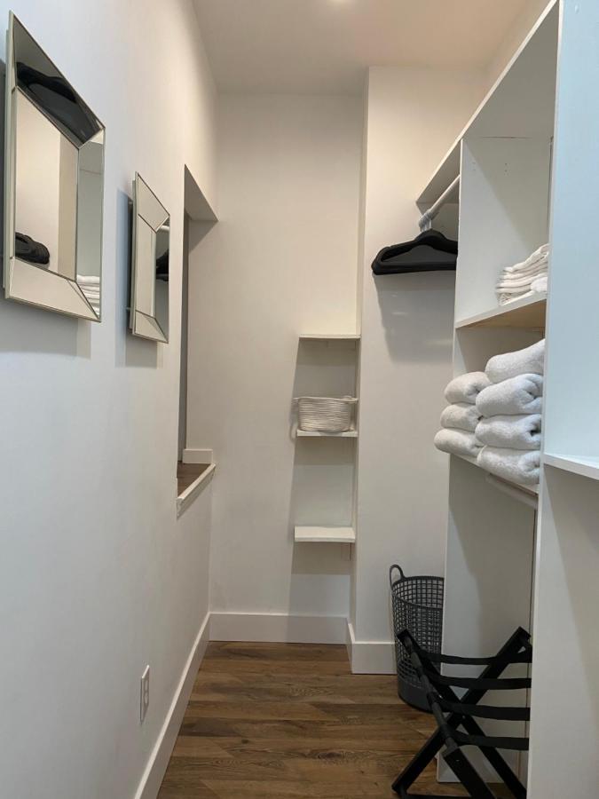 Newly Renovated Victorian Gem Perfect Space For Family Vacations! Pittsburgh Exteriör bild